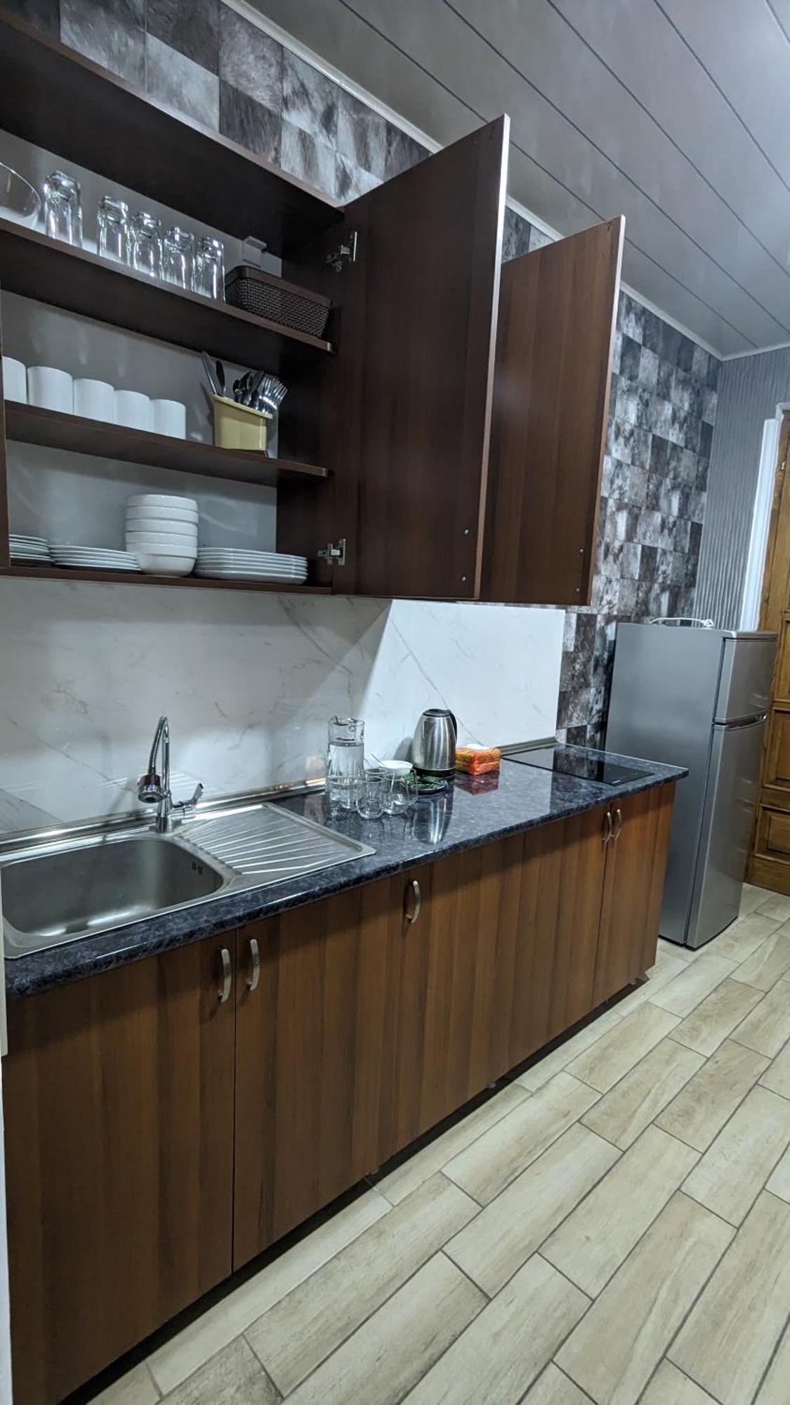 Dkd-Bridge Hotel Tiflis Dış mekan fotoğraf
